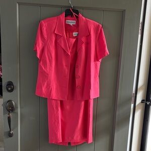 Jessica Howard Vibrant Pink Ensemble